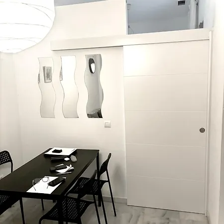 Apartment Puente Triana *